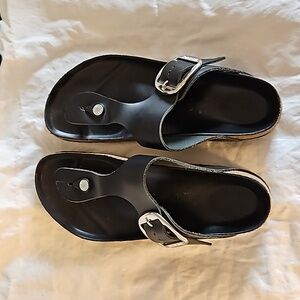 Womens Birkenstock Gizeh Big Buckle sandal, black leather, size 10 / 41